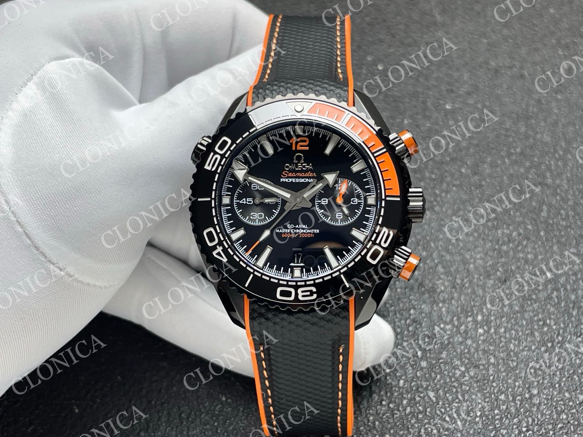 PLANET OCEAN MASTER CHRONOMETER BLACK CERAMIC BEZEL BLACK DIAL — view 1