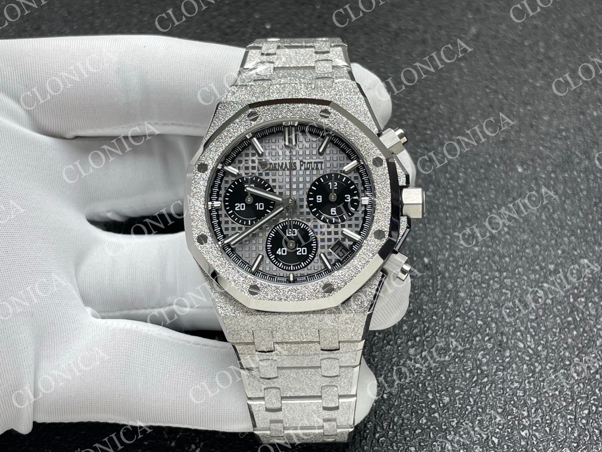 ROYAL OAK CHRONO 26239BC FROSTED SS GRAY DIAL BLACK SUBDIAL ON BRACELET SA4401 — view 1
