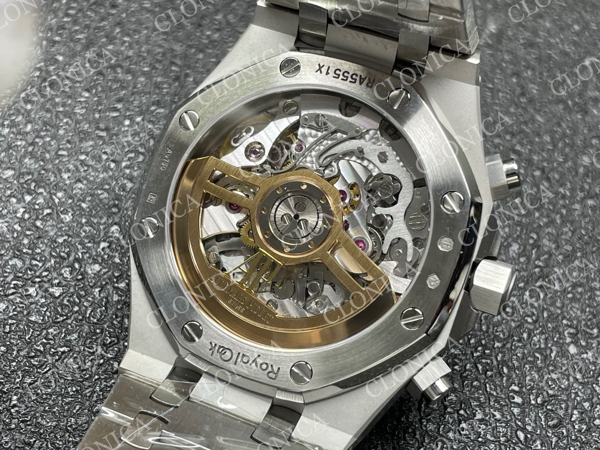 ROYAL OAK CHRONO 26239BC FROSTED SS GRAY DIAL BLACK SUBDIAL ON BRACELET SA4401 — view 8