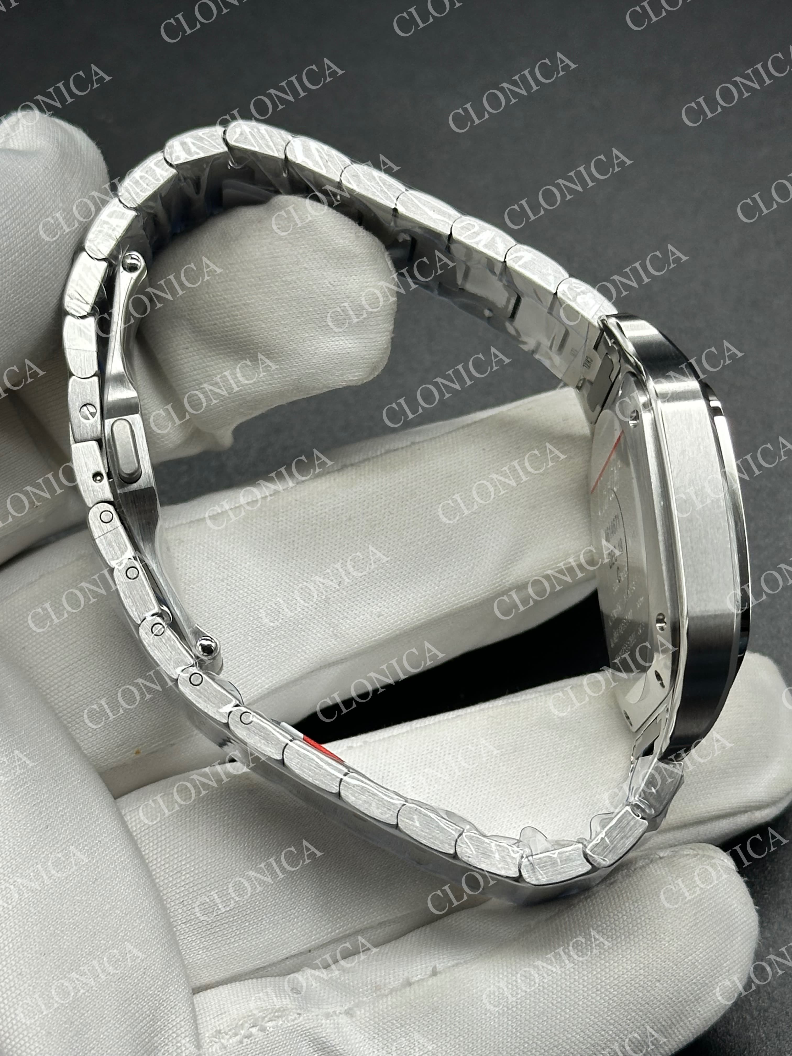 SANTOS DE CARTIER 35MM WHITE DIAL ON SS SMARTLINKS BRACELET — view 6