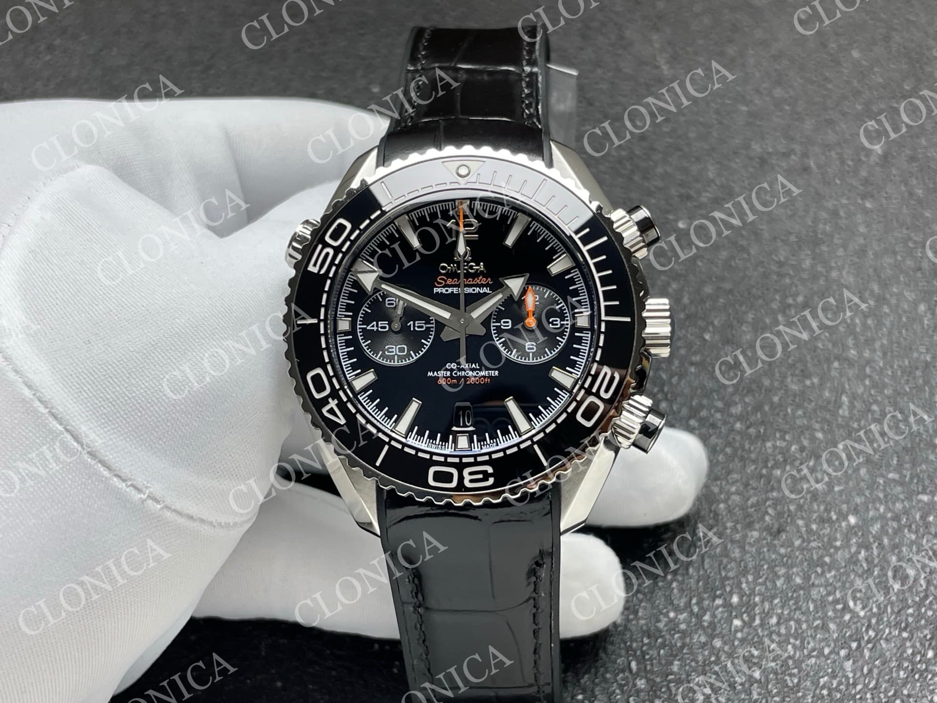 PLANET OCEAN MASTER CHRONOMETER BLACK CERAMIC BEZEL BLACK DIAL — view 1