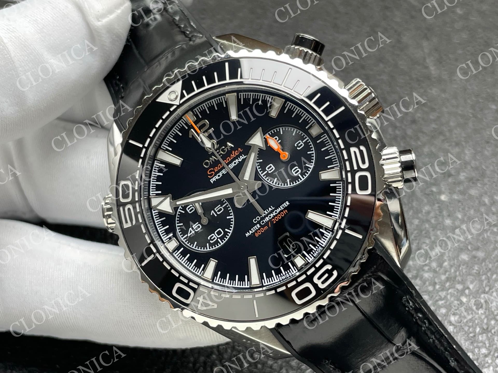 PLANET OCEAN MASTER CHRONOMETER BLACK CERAMIC BEZEL BLACK DIAL — view 2