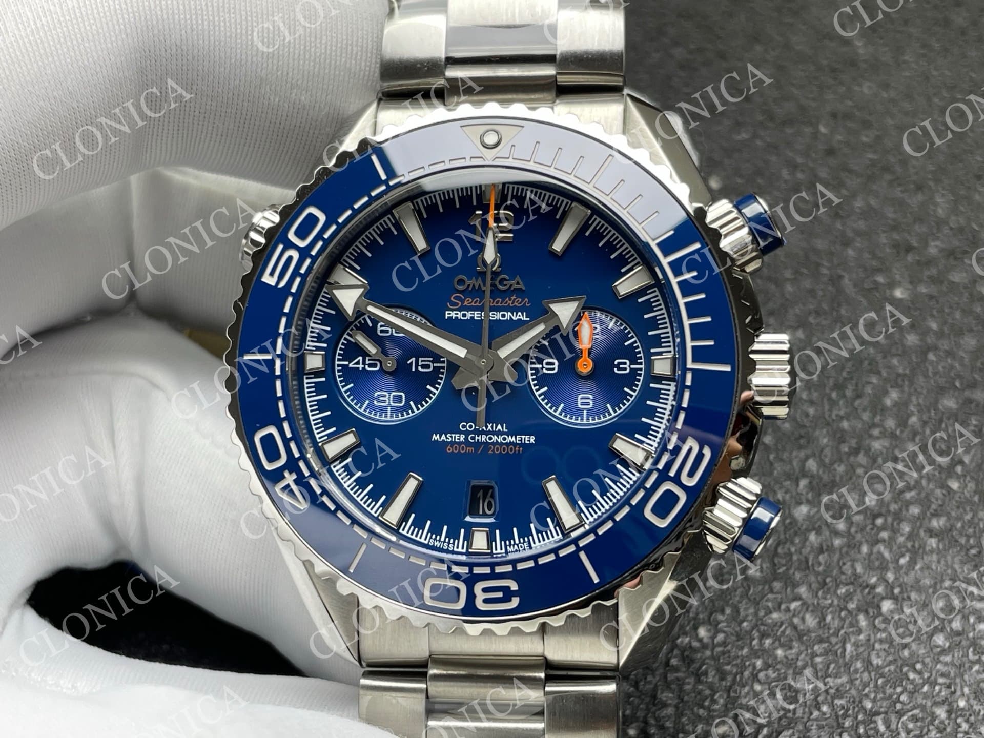PLANET OCEAN MASTER CHRONOMETER BLUE CERAMIC BEZEL BLUE DIAL — view 3