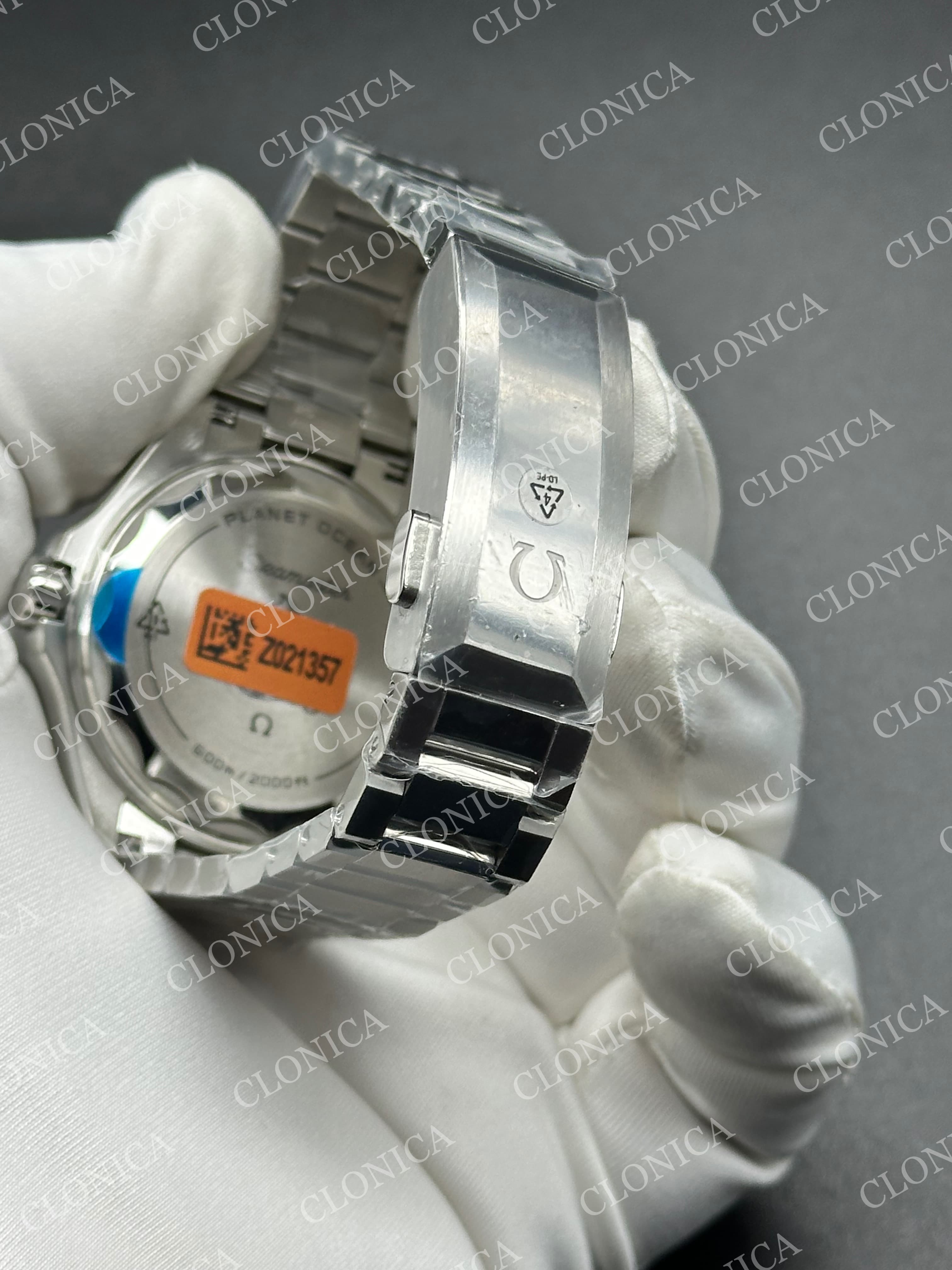 SEAMASTER 6000M PLANET OCEAN SS BLACK DIAL BLUE CERAMIC BEZEL ON STAINLESS STEEL BRACELET — view 6