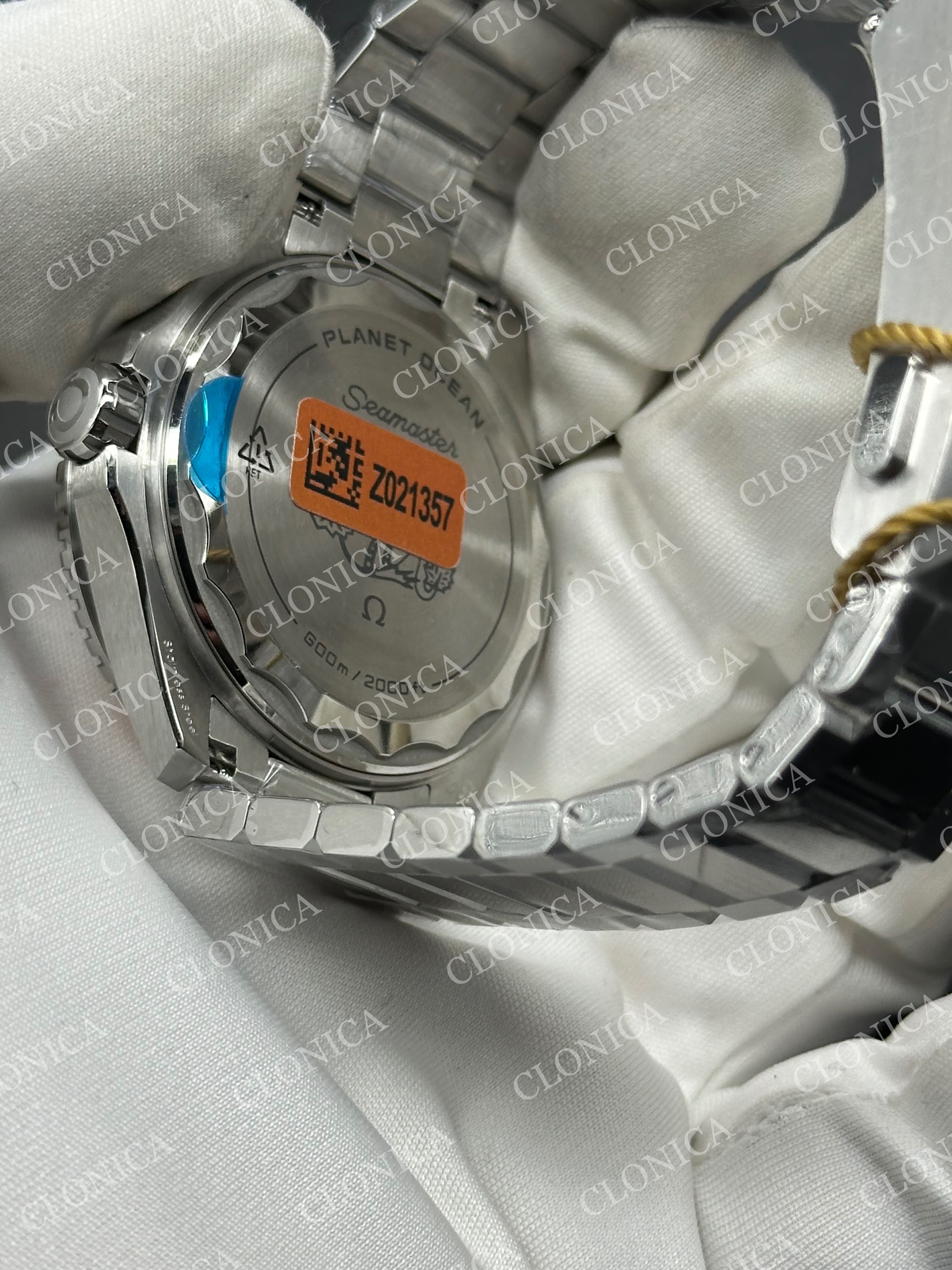 SEAMASTER 6000M PLANET OCEAN SS BLACK DIAL ORANGE CERAMIC BEZEL ON STAINLESS STEEL BRACELET — view 5