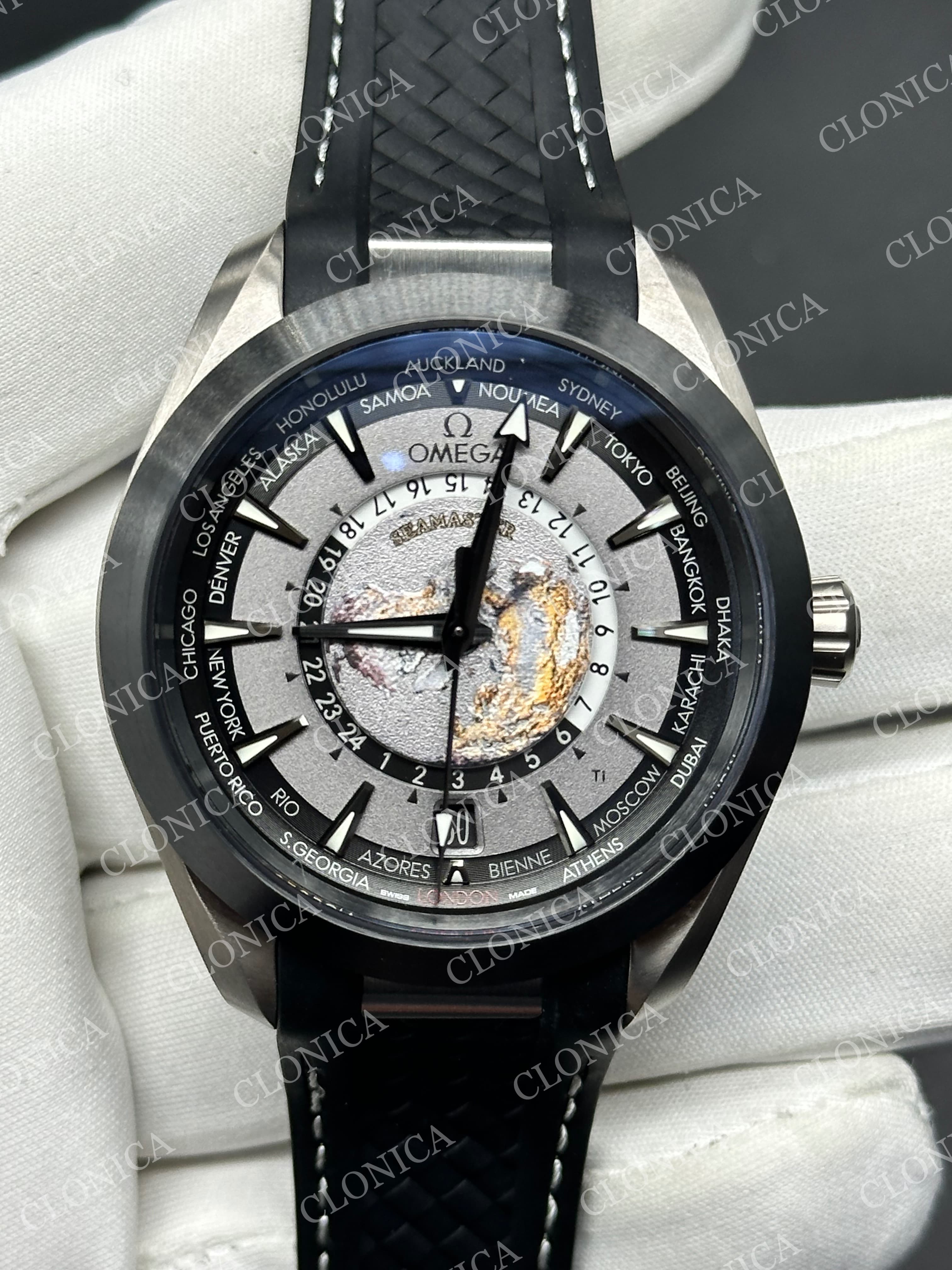 AQUA TERRA 150M 43MM 24 TITANIUM 1:1 GRAY DIAL ON BLACK RUBBER STRAP A8938 SUPER CLONE
