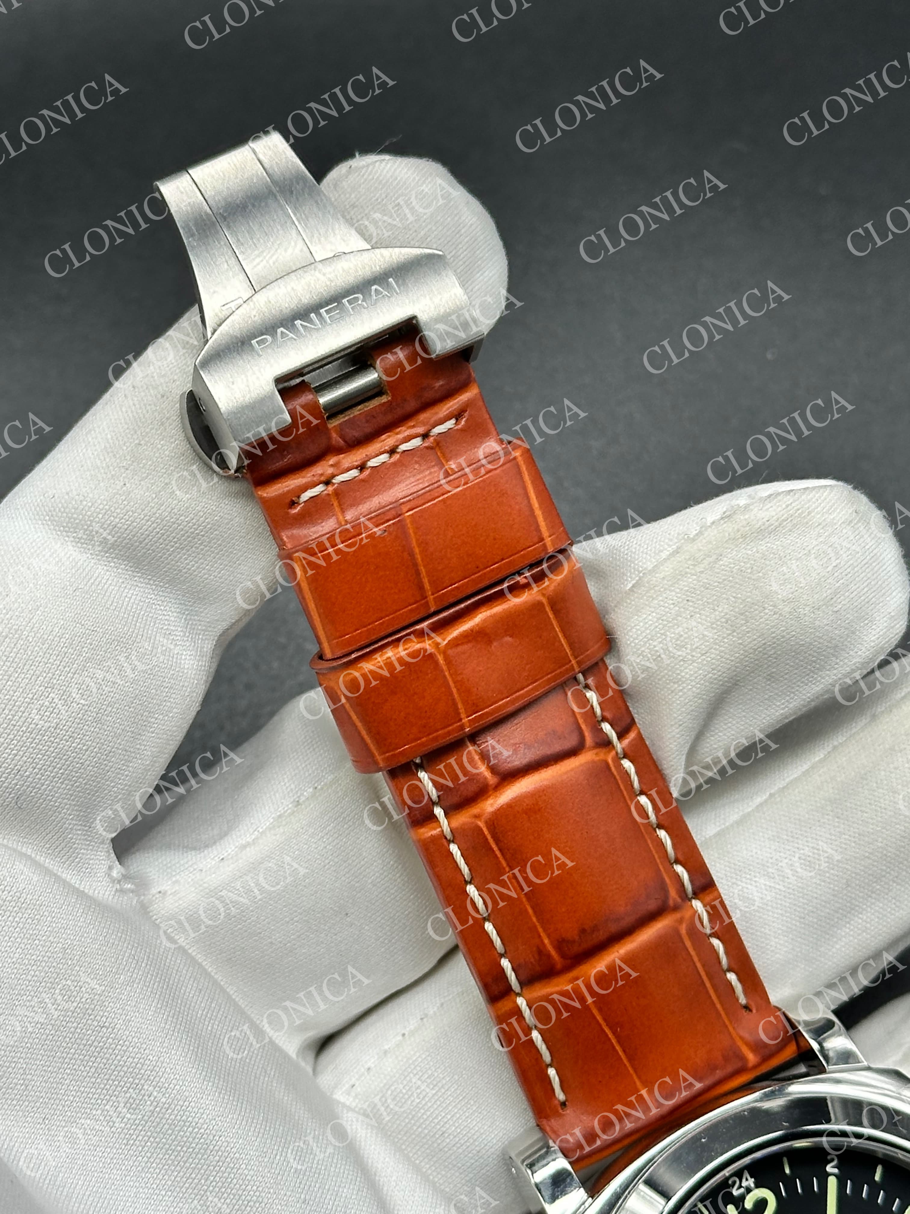 PAM088 1:1 GREEN DIAL ON BROWN LEATHER STRAP P.9010 CLONE — view 7
