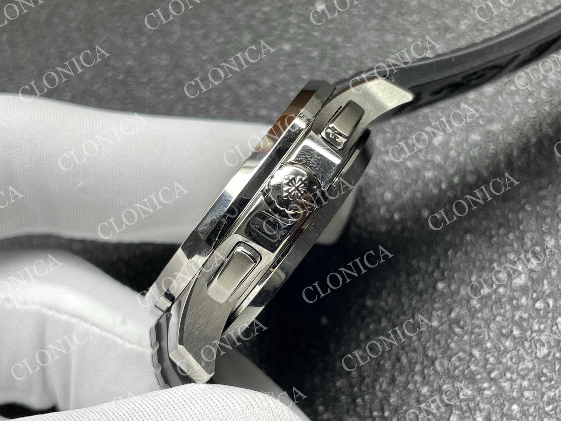 AQUANAUT 5968 SS GRAY DIAL ON BLACK RUBBER STRAP — view 7