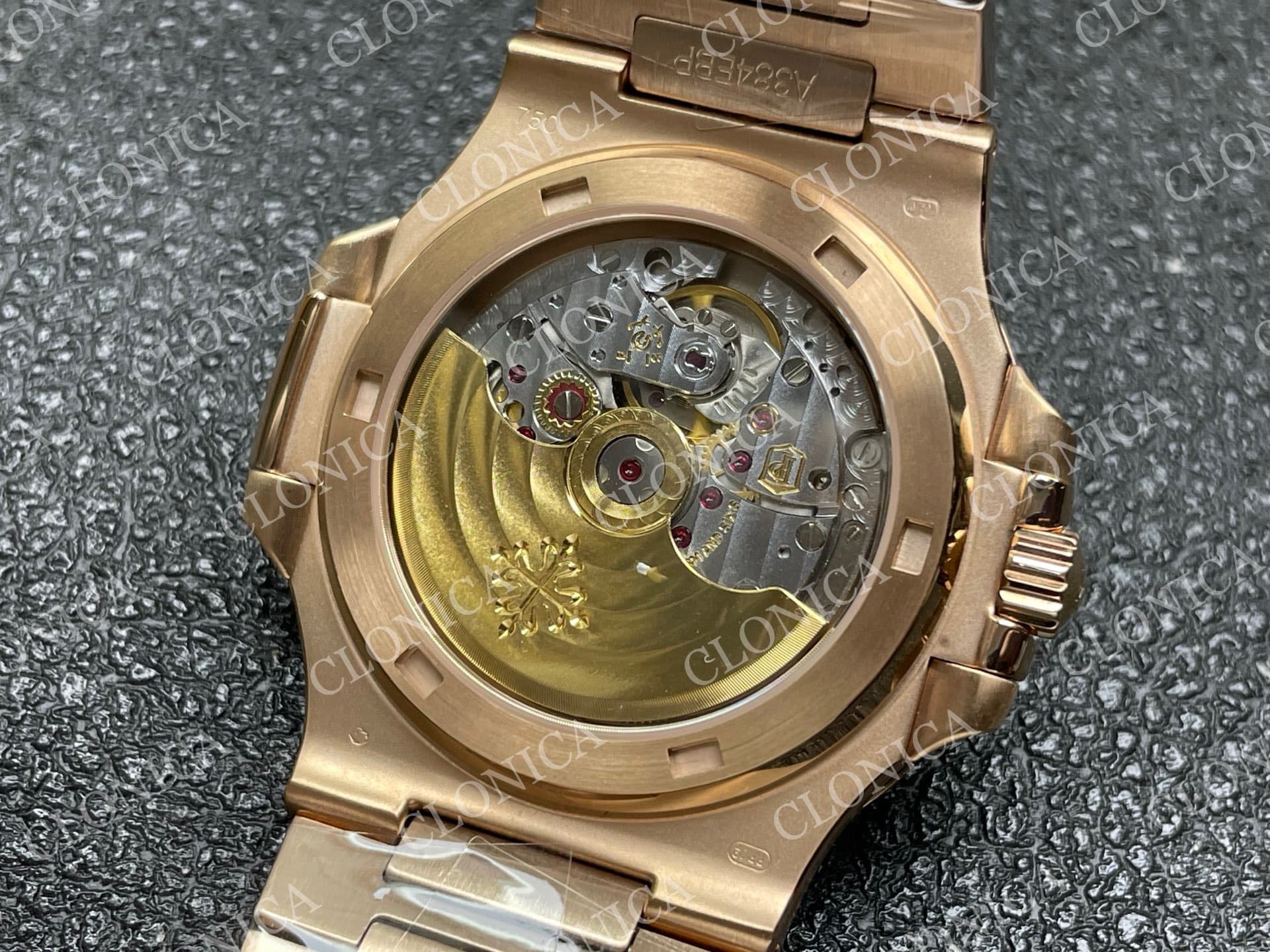 NAUTILUS 5711/1A REDT DIAMOND RG GRAY TEXTURED DIAL — view 8