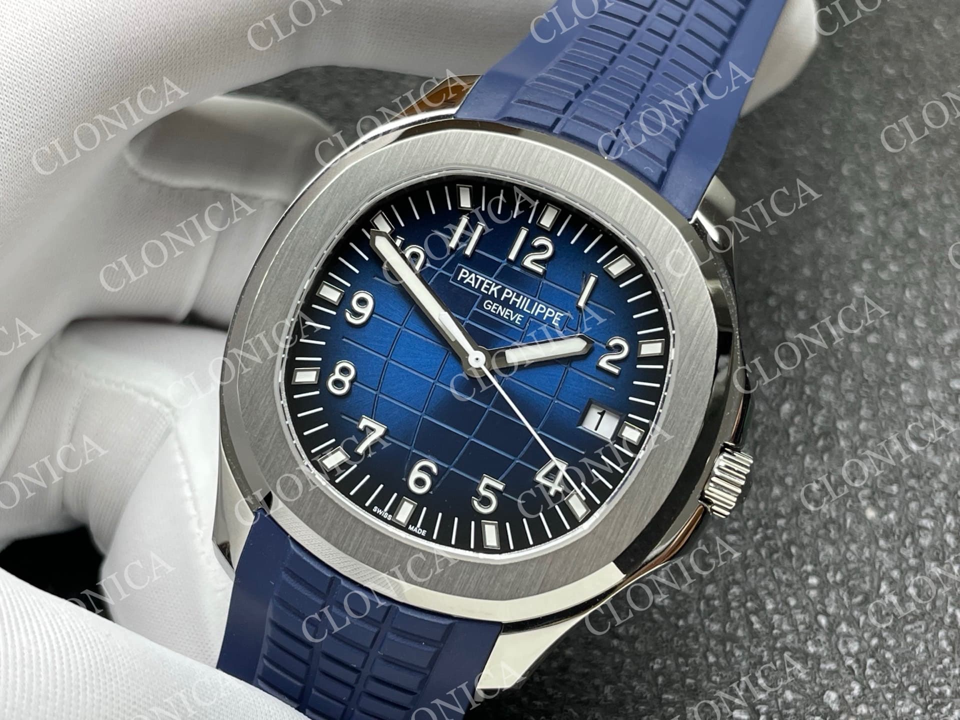AQUANAUT 5167 SS BLUE DIAL ON BLUE STRAP — view 4