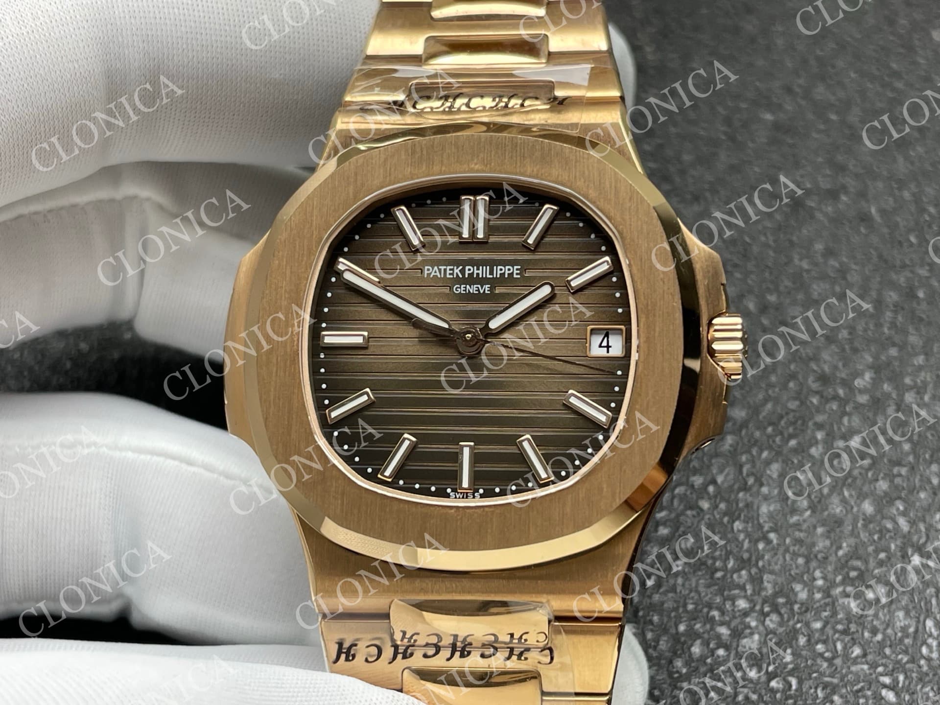 NAUTILUS 5711 RG BROWN TEXTURED DIAL — view 3