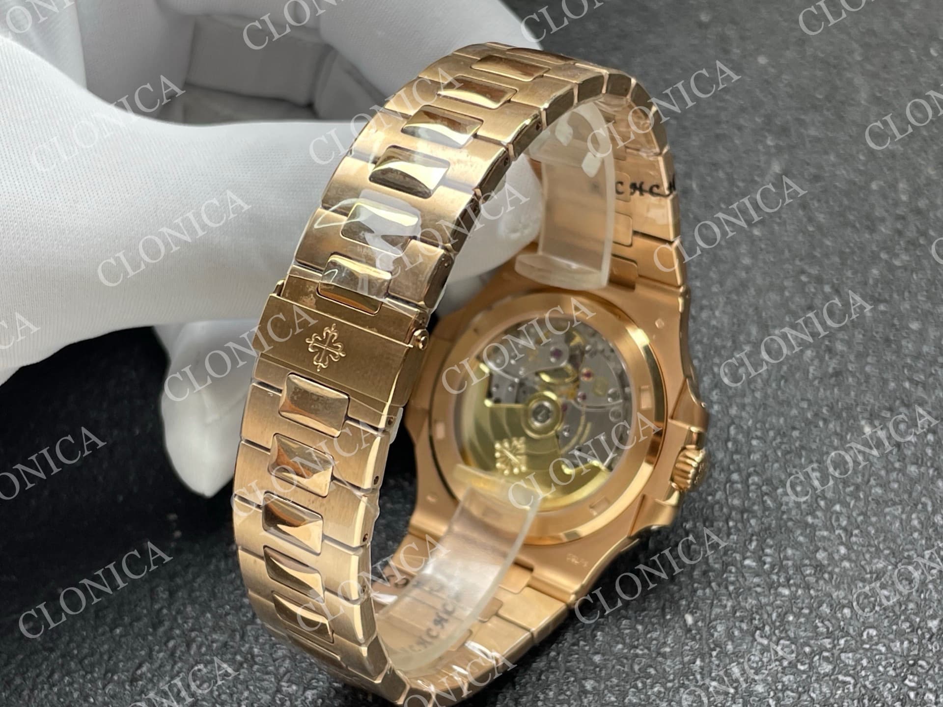 NAUTILUS 5711 RG BROWN TEXTURED DIAL — view 5