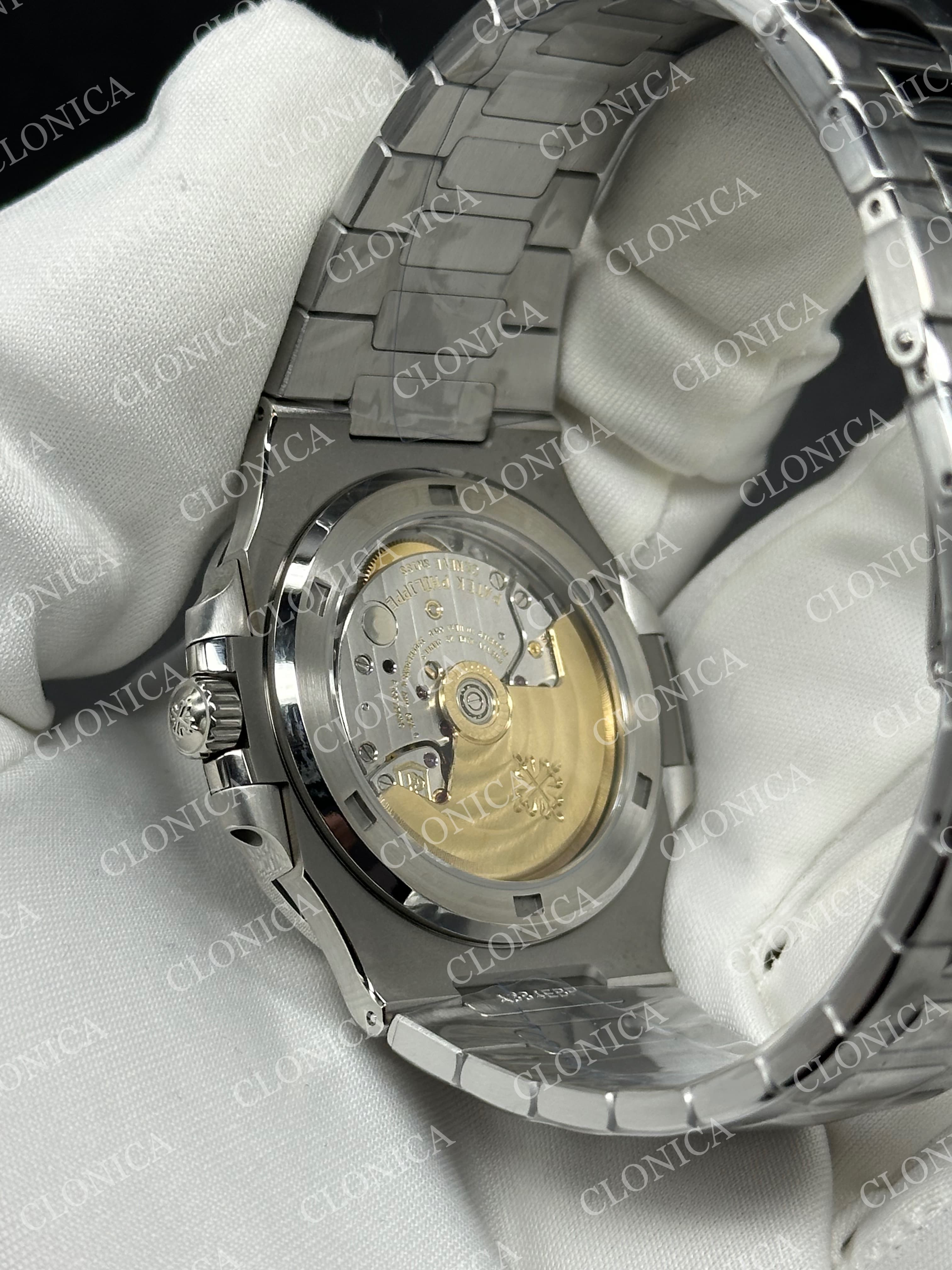 NAUTILUS 5711/1A SS BLUE TEXTURED DIAL ON SS BRACELET SUPER CLONE — view 5