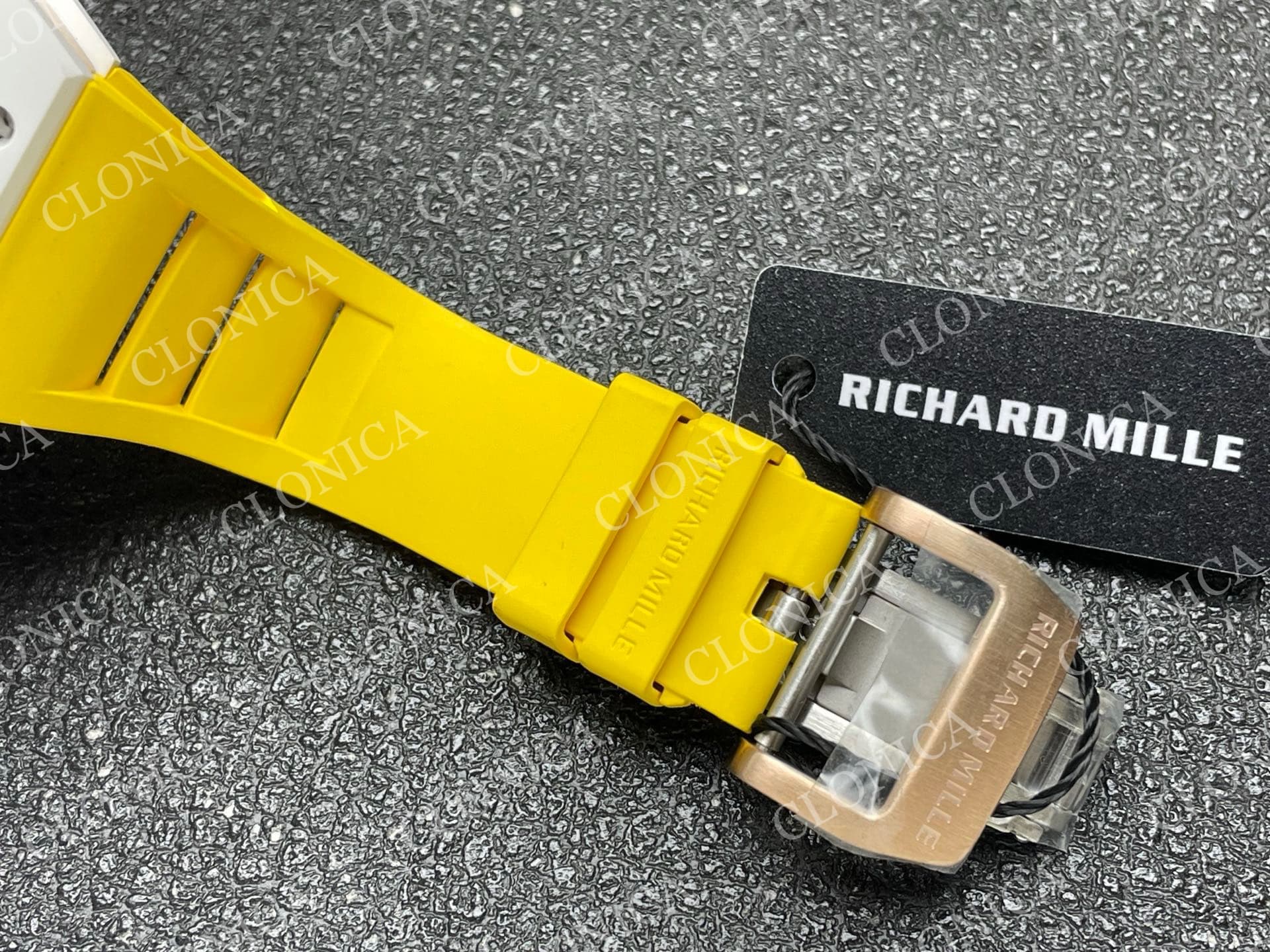 RM88 TOURBILLON SMILEY WHITE CERAMIC RMF BEST EDITION ON YELLOW RUBBER STRAP — view 5