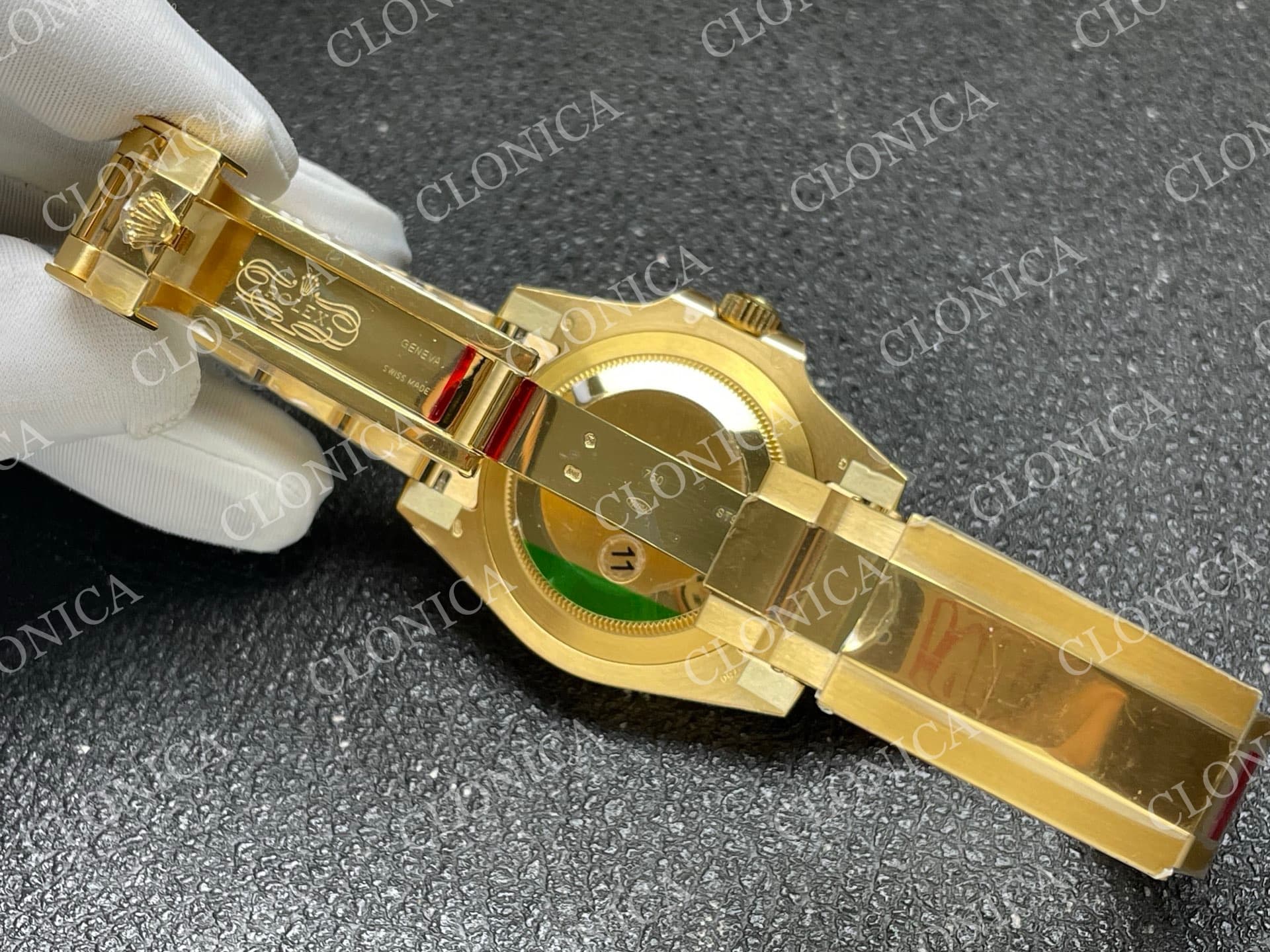 SUBMARINER 116610 40MM BLACK CERAMIC 904L YG BLACK DIAL — view 6