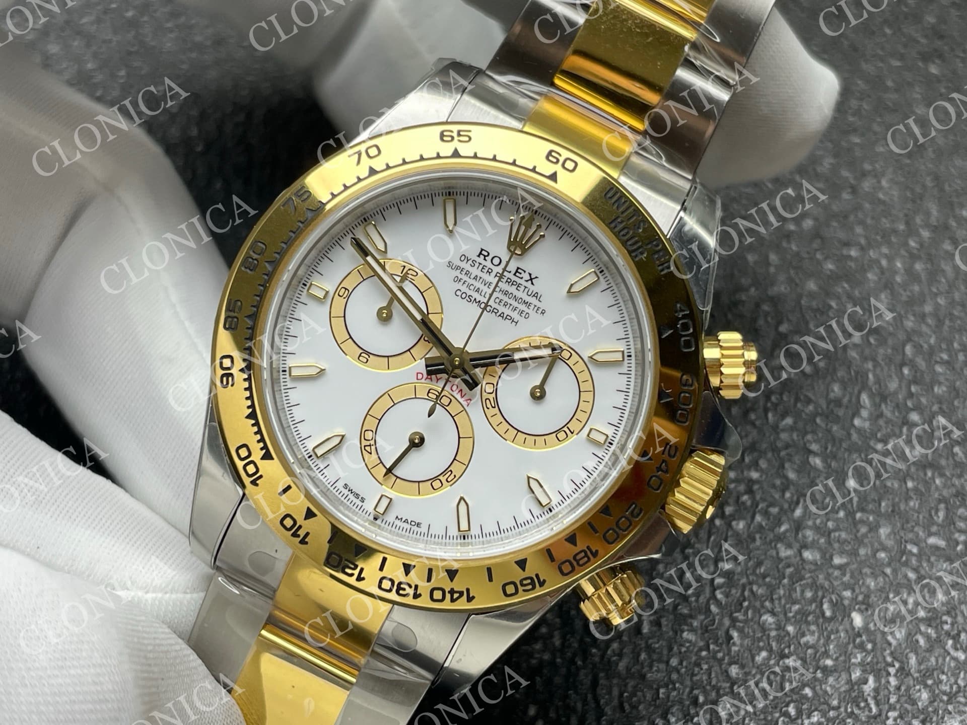DAYTONA 126503 SS/YG GAIN WEIGHT WHITE DIAL ON OYSTER BRACELET — view 4