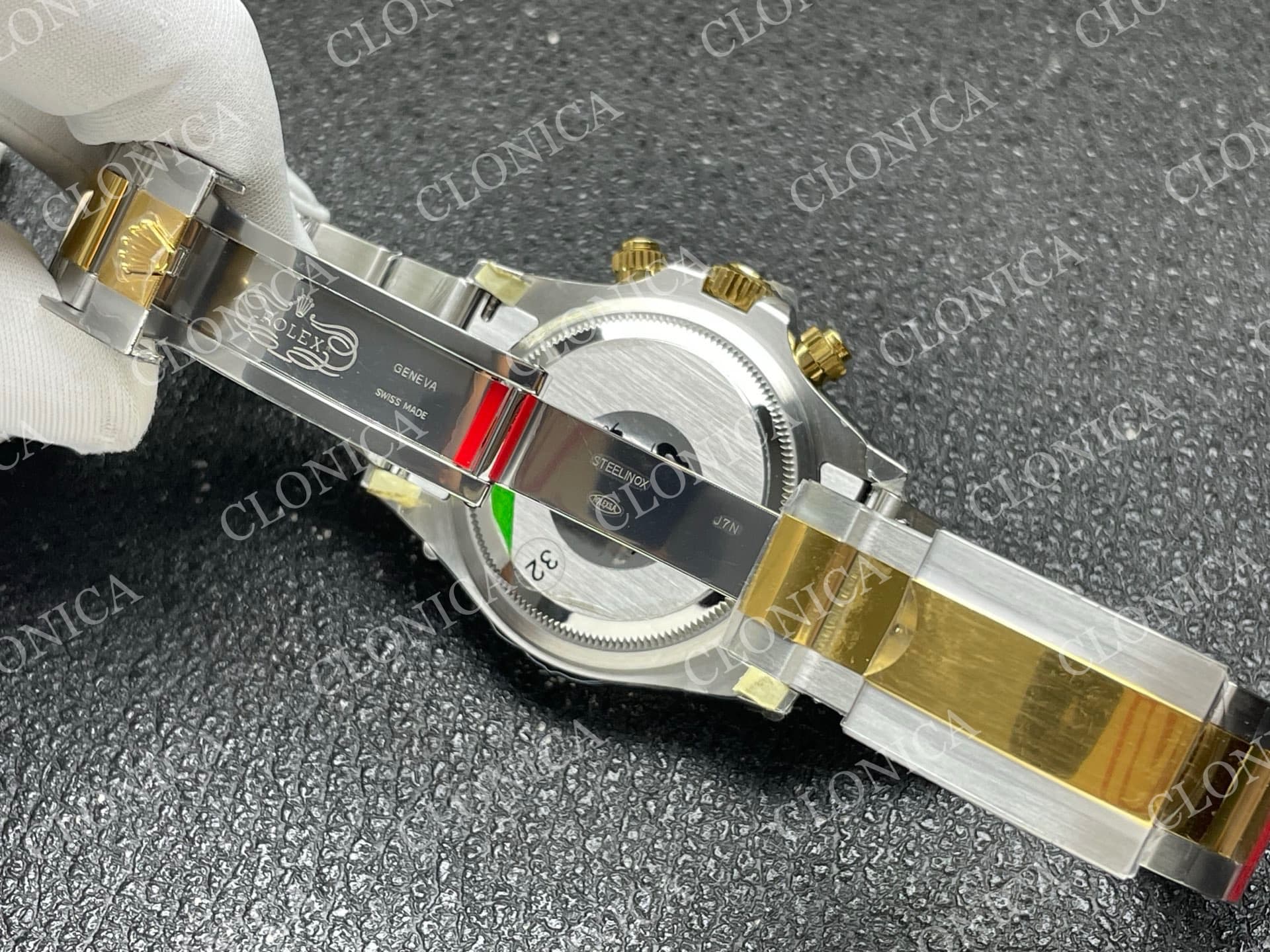 DAYTONA 126503 SS/YG GAIN WEIGHT BLACK DIAL ON OYSTER BRACELET — view 5