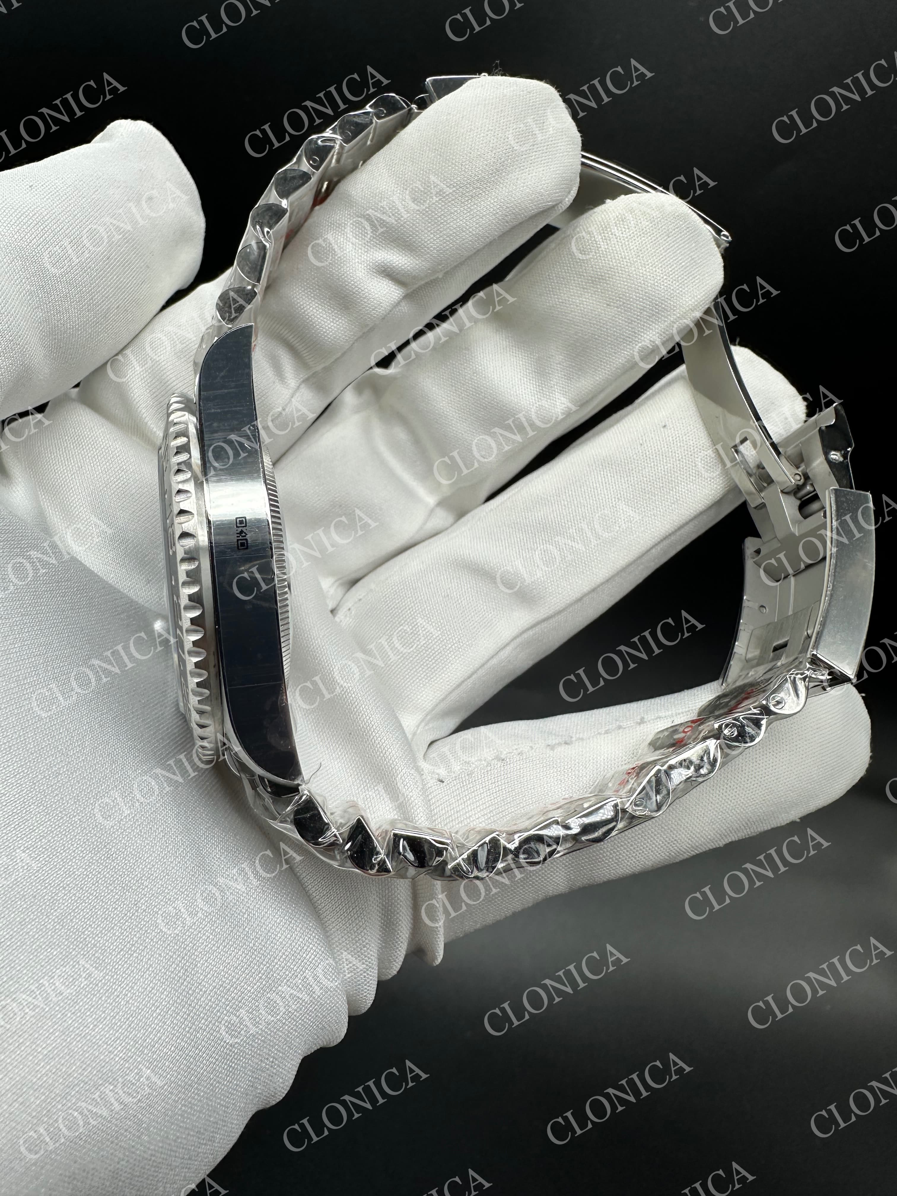 GMT-MASTER II 126710 GRNR 904L STEEL ON JUBILEE BRACELET DD3285 — view 8