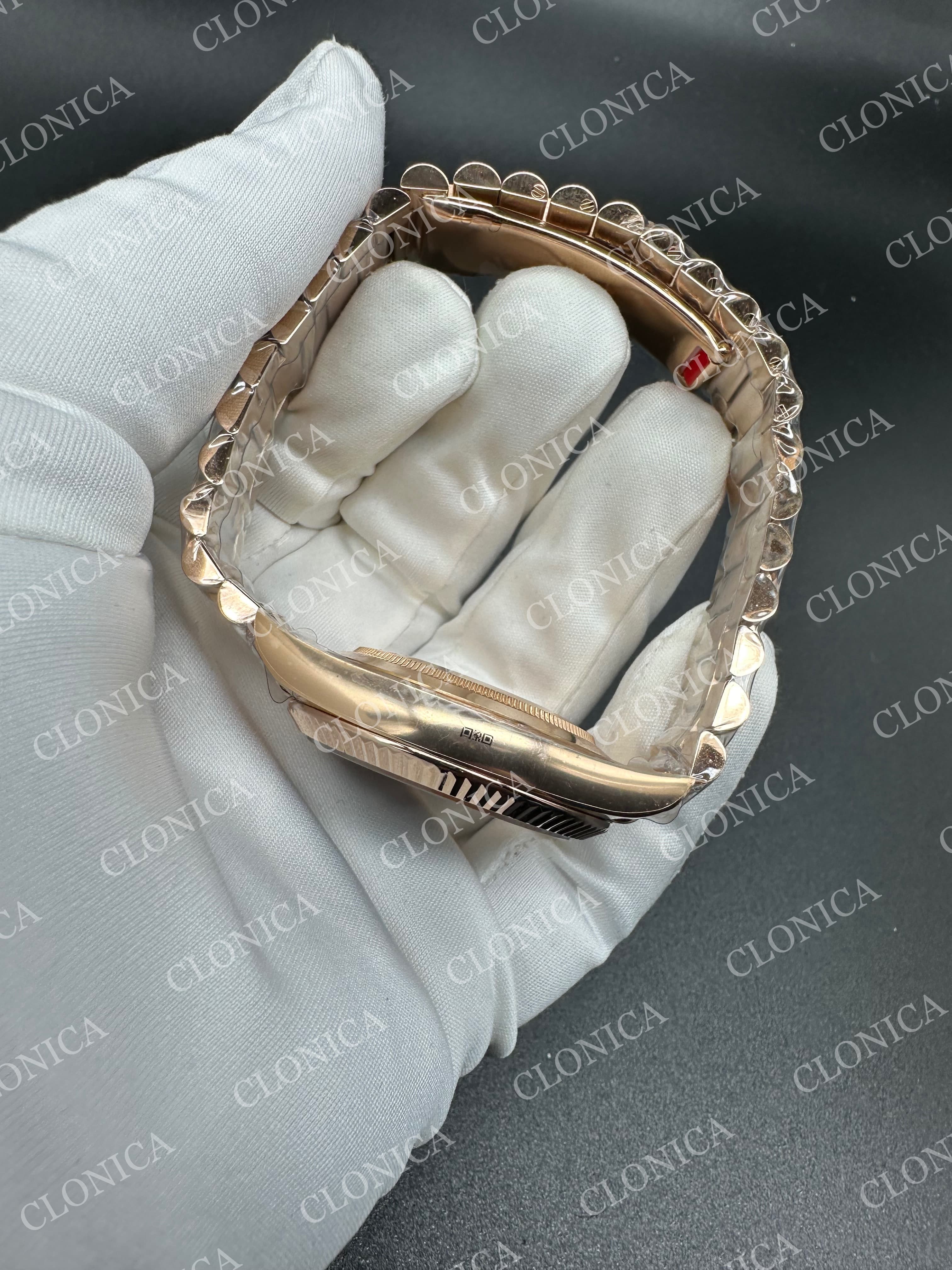 DAY DATE 128235 GAIN WEIGHT RG BLACK OMBRE DIAL ROMAN MARKERS ON RG PRESIDENT BRACELET — view 5