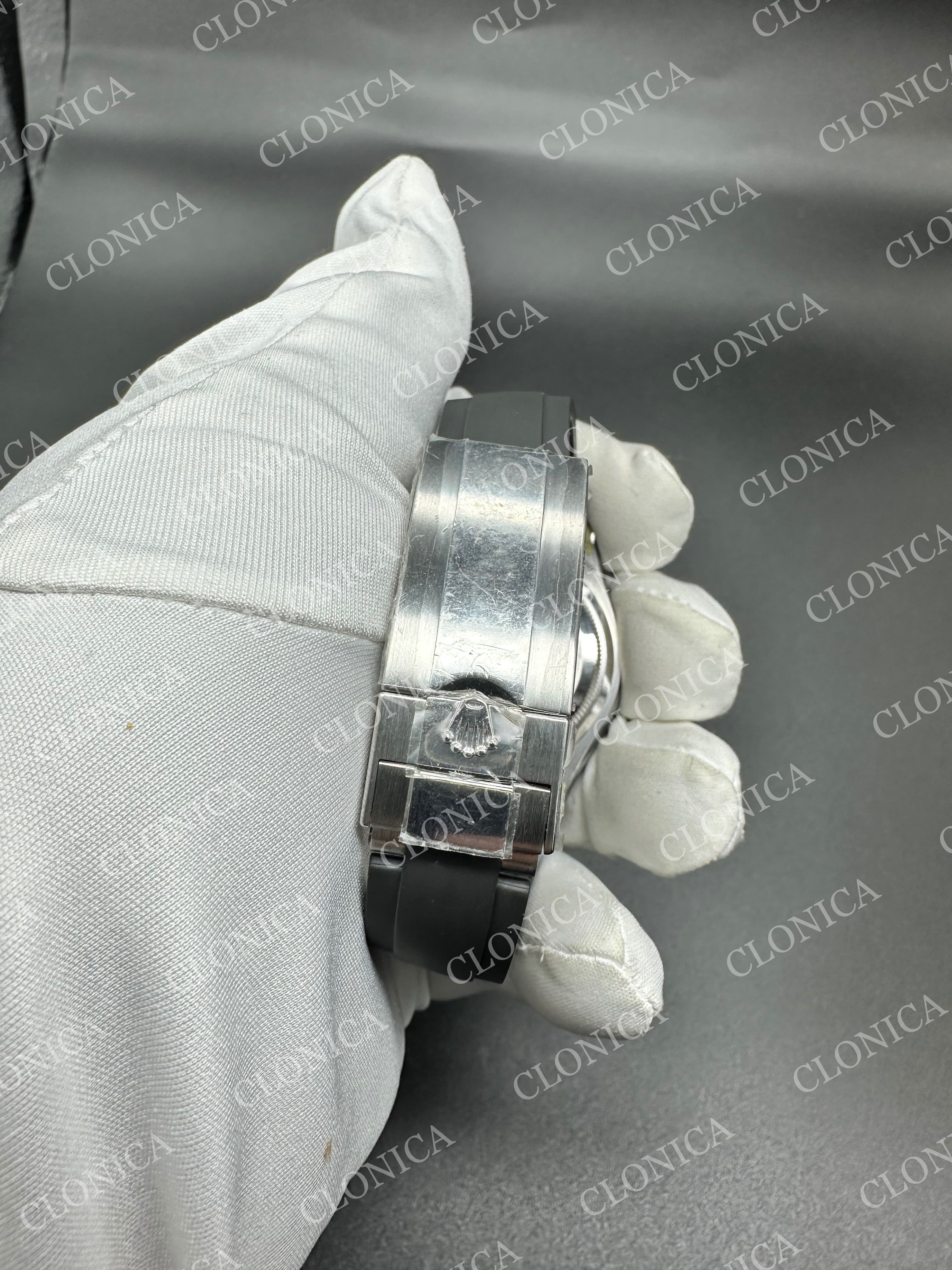 DAYTONA 126519 GAIN WEIGHT SS GREY DIAL BLACK SUBDIAL ON OYSTERFLEX STRAP — view 6