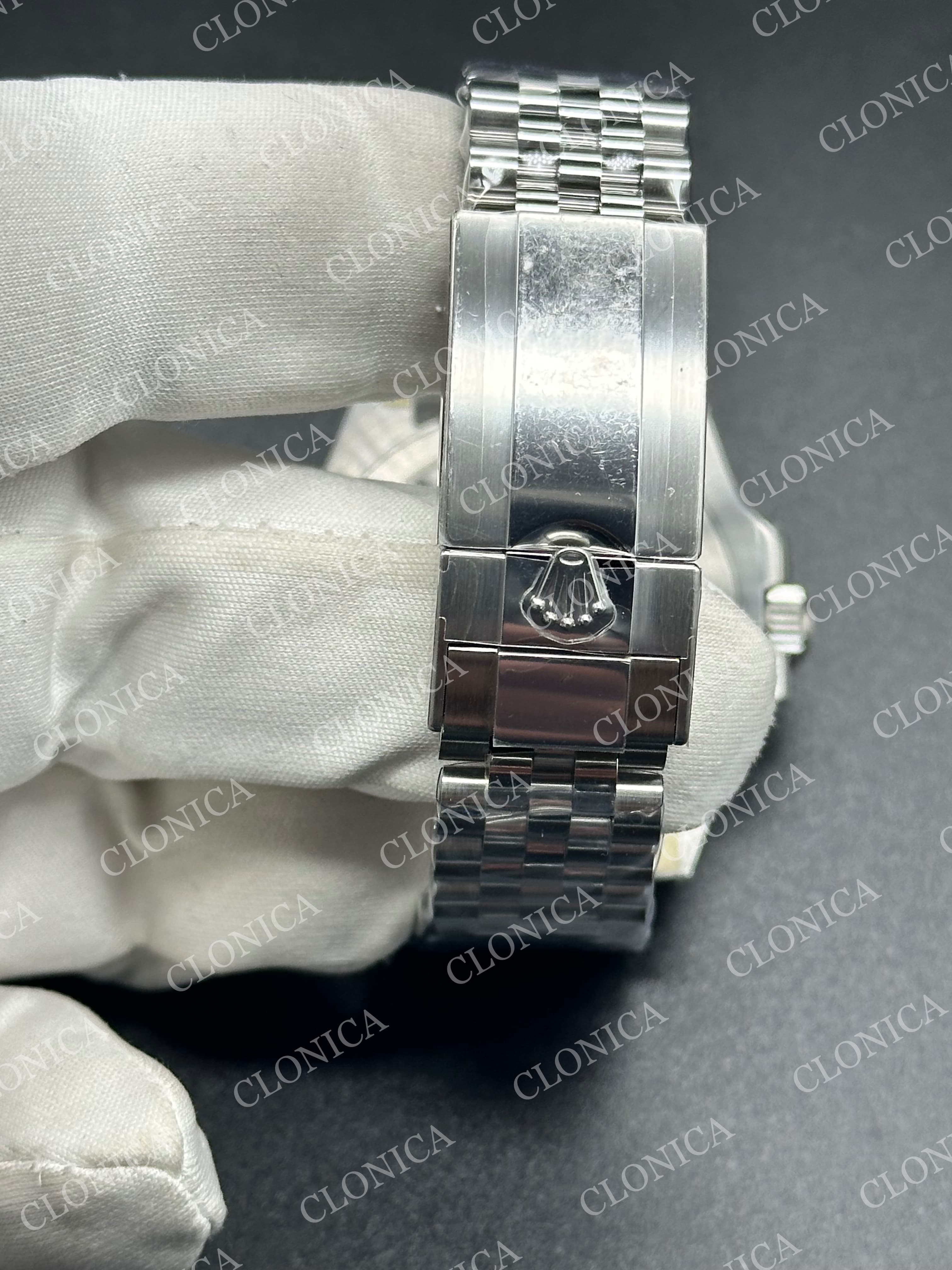 GMT-MASTER II 126720 VTNR BLACK/GREEN 904L SS 1:1 BLACK DIAL ON JUBILEE BRACELET — view 6