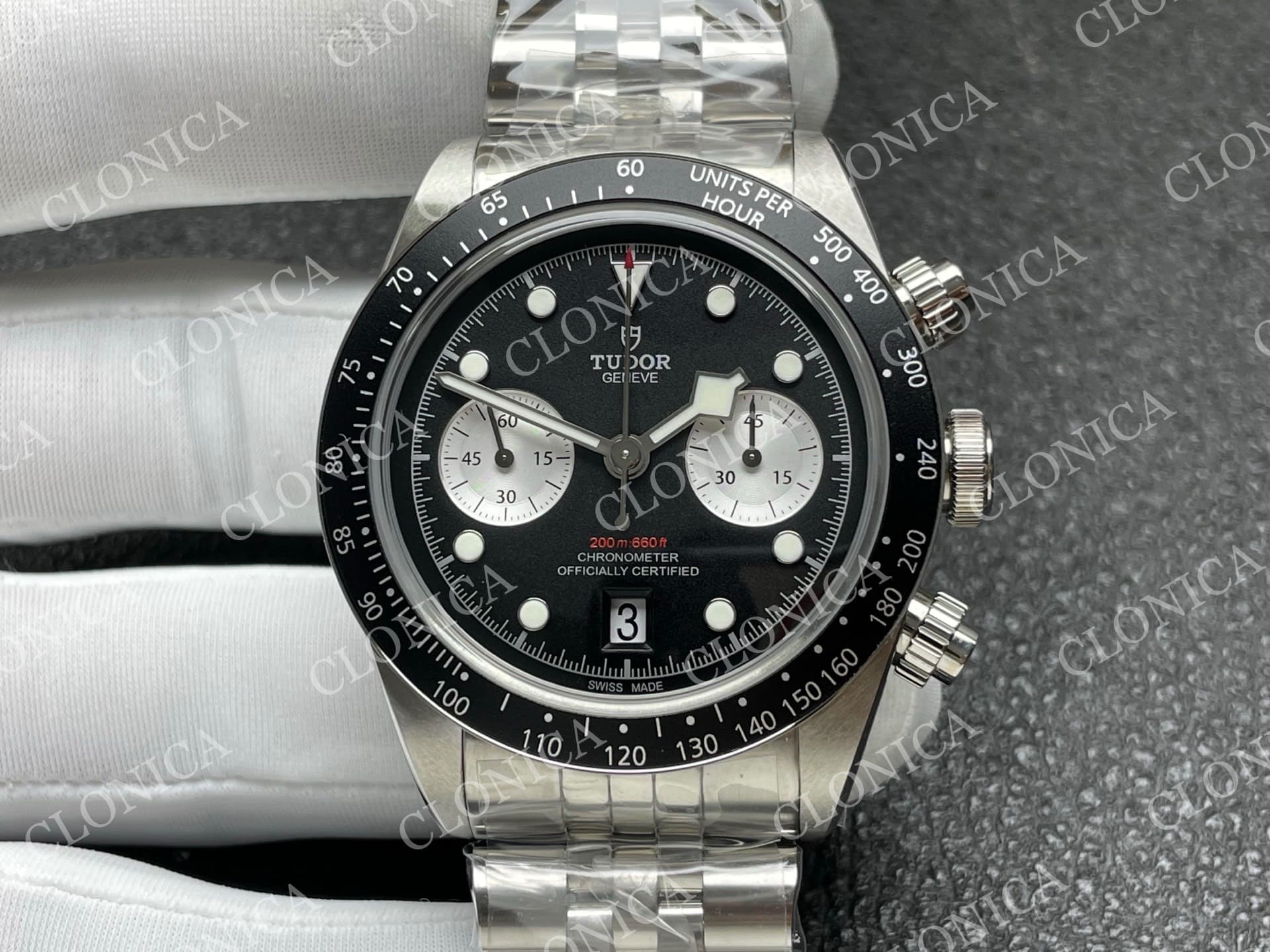 BLACK BAY CHRONO SS BLACK/WHITE DIAL ON SS BRACELET A7750 — view 3