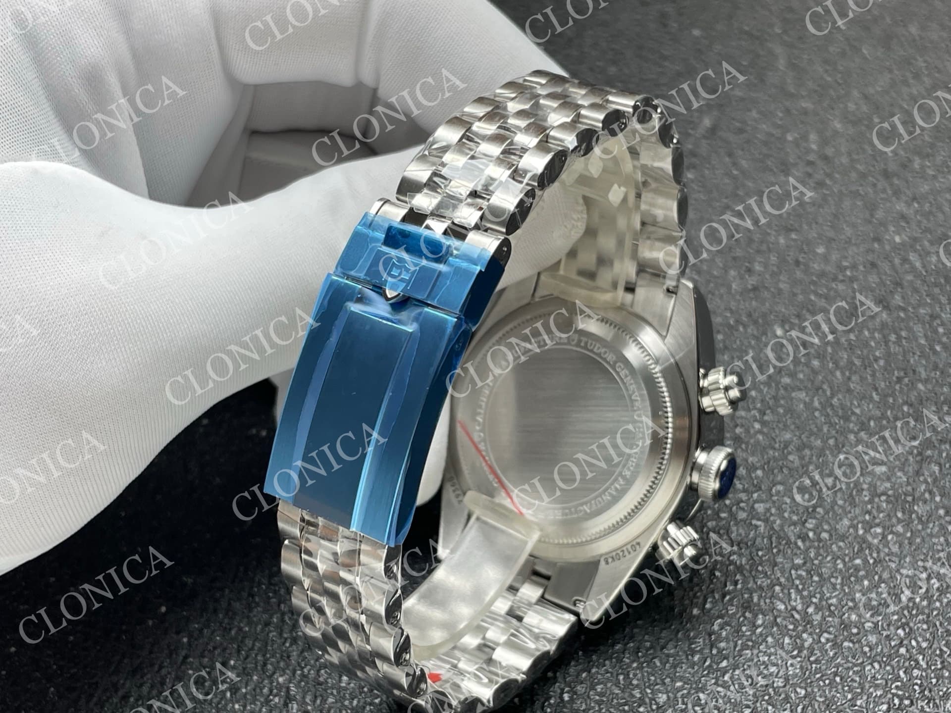 BLACK BAY CHRONO SS BLACK/WHITE DIAL ON SS BRACELET A7750 — view 5