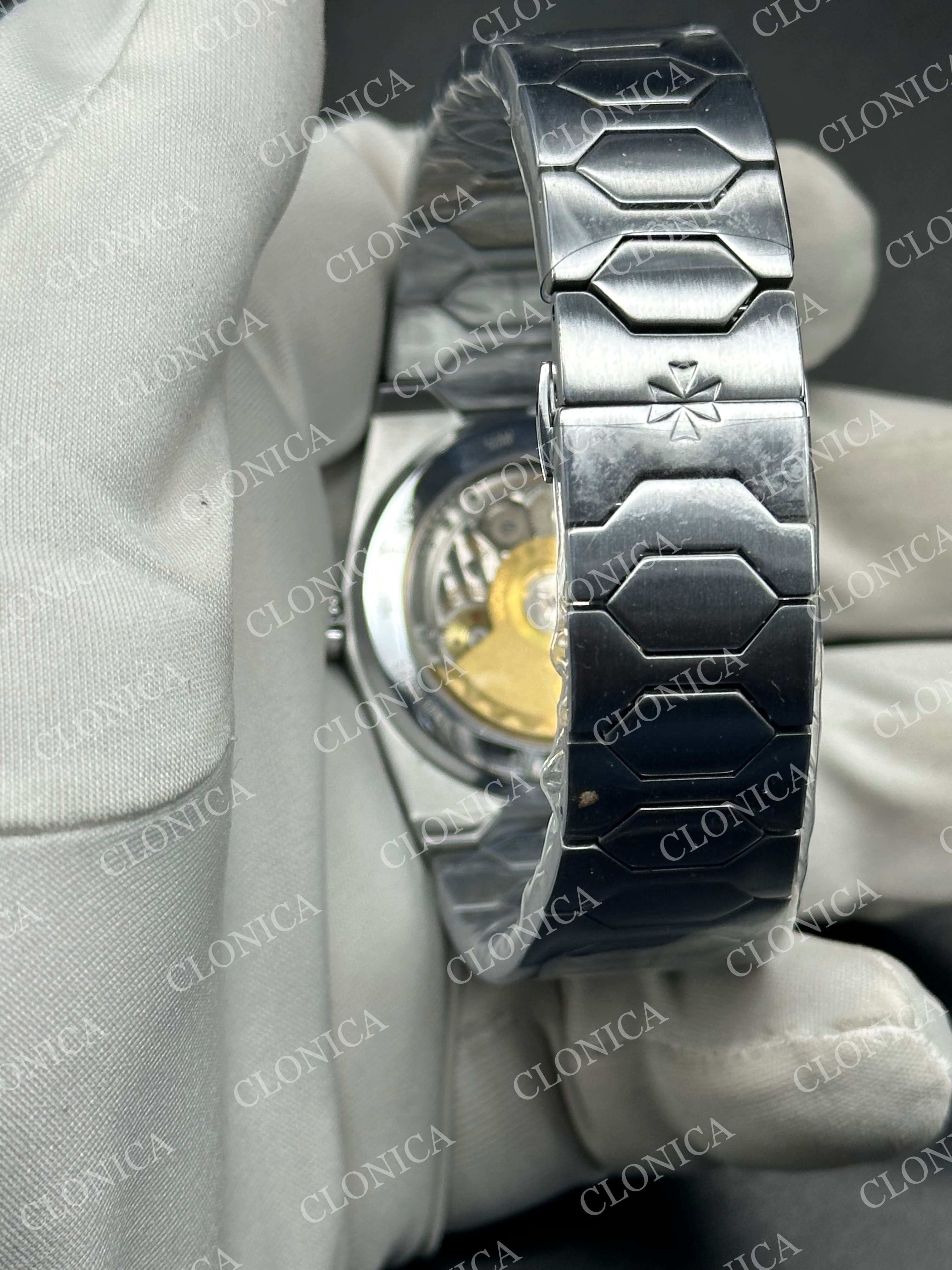 HISTORIQUES 4200H/222A-B934 SS BLUE DIAL ON SS BRACELET A2455 — view 6
