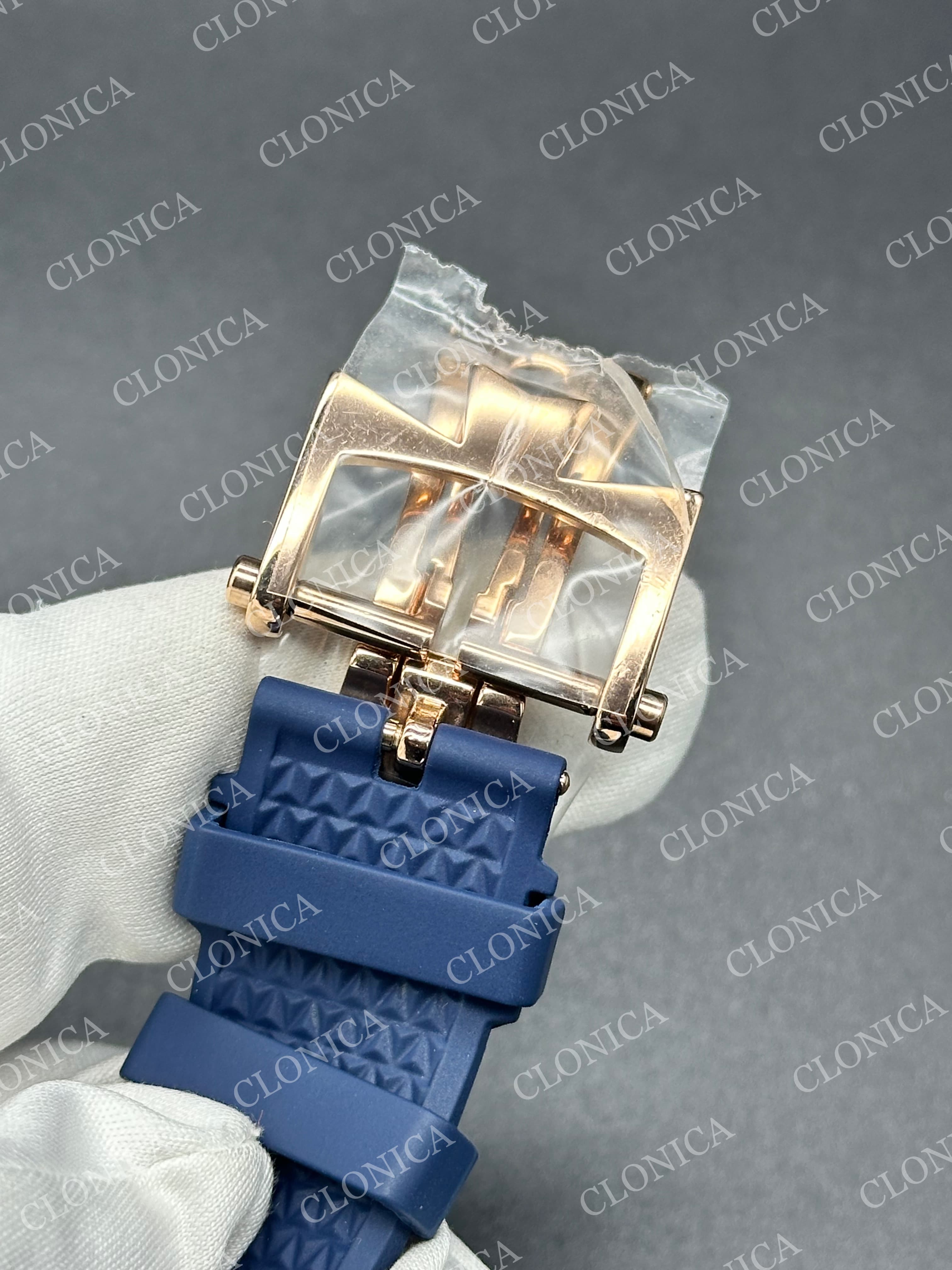OVERSEAS PERPETUAL CALENDAR RG BLUE DIAL ON BLUE RUBBER STRAP A1120 — view 8